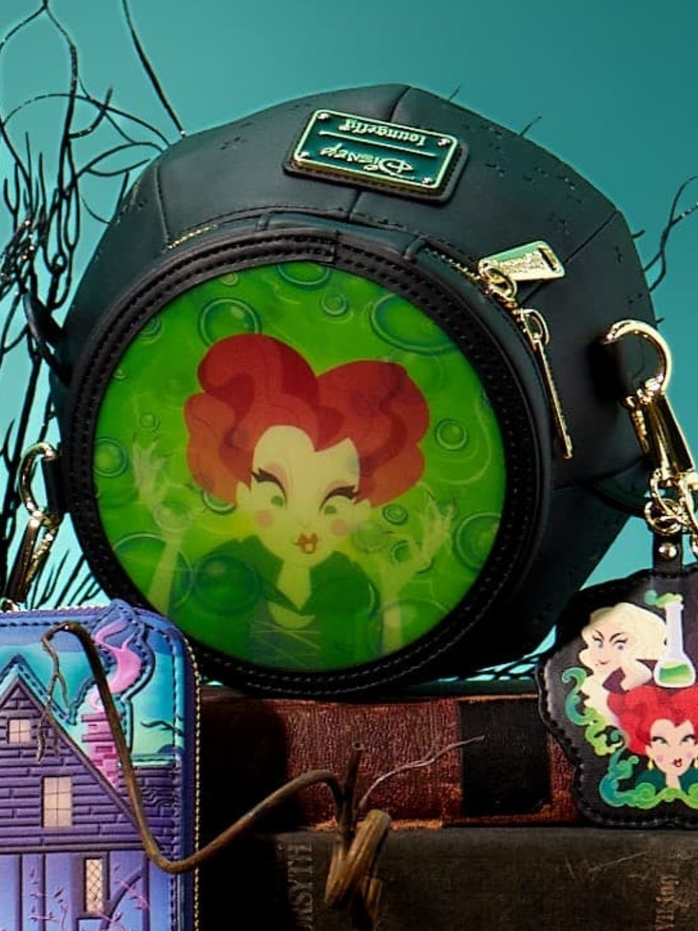 Loungefly Disney Hocus Pocus Winifred Cauldron Crossbody Bag - Glow in the dark